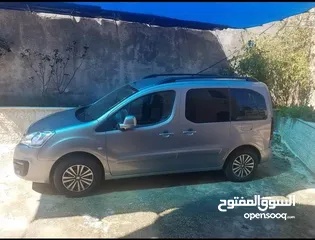  1 بارتنر تيبي 2018 تسير 2019 ترخيص وتأمين شامل فل 5 ابواب ، حساسات خلفية مري كهرباء ،مقاعد 6+1