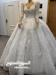  1 بدلة بيضاء