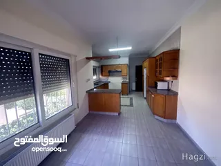  14 شقة غير مفروشة للإيجار 220م2 ( Property 16405 ) سنوي فقط