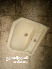  1 مغسله بحالة ممتازه للبيع