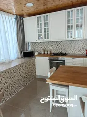  10 شقة مع روف للبيع في خلدا قرب القاعده الجويه