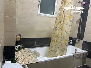  20 شقة كبيرة تصميم خاص للبيع في طبربور - أبو عليا