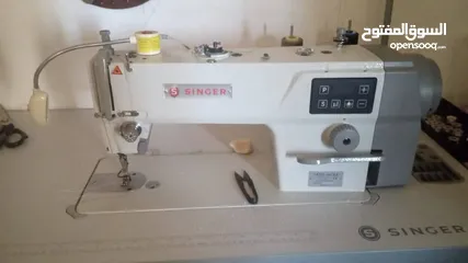  3 ماكنات سنجر حديثة استعمال بسيط شبه جديد