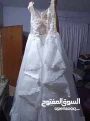  2 بدلة عرس مره واحده ملبوسه