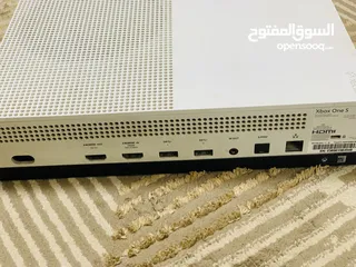  4 اكس بوكس وان اس مستعمل اشي بسيط شبه جديد