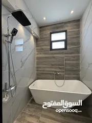  21 شقة دوبلكس مع روف باطلالة مميزة مساحة 280 + 90 باجمل مناطق رجم عميش - حي الصحابة -شركة رمضان للاسكان