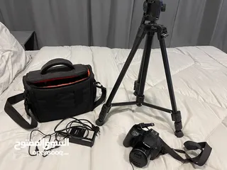  6 كميرا canon شبه جديدة  استخدمت مرة واحدة  انا فقط