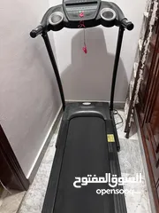  4 جهاز مشي رياضي