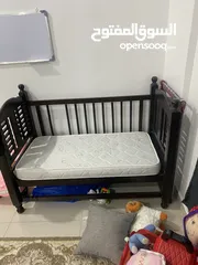  2 سرير اطفال بمرتبه
