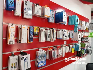  14 محل جوالات كامل للبيع