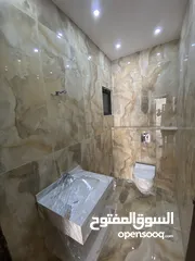  4 شقة مميزة 200م  في شفا بدران