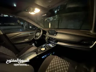  5 سيارة نيسان اكستريل