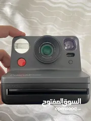  1 Polaroid camera