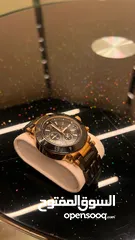  4 ساعه guess اصليه بحالة الجديد