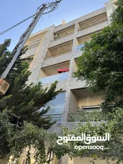  5 فرصه. . !! شقه استثماريه لبيع. ام اذينه.