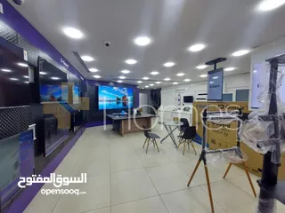  3 معرض بابين بموقع مميز جدا للايجار في شارع مكة , بمساحة 354م