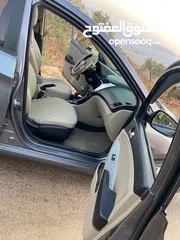  12 هونداي اكسنت للبيع