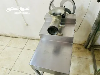  22 ملحمة للبيع مع كامل المعدات لعدم التفرغ