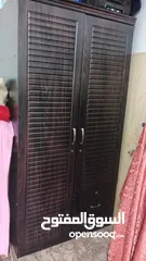  3 تخوت وخزانة