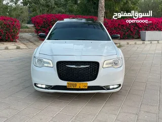  3 Chrysler 300c v6