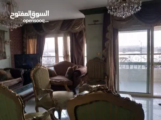  3 شقه مفروشه علي النيل للايجار