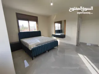  12 فرصتك للسكن في موقع مميز – عين منجد – إطلالة بانورامية