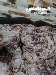  4 قماش بدون اسفنج للبيع بحاله ممتازه مع الطاولات