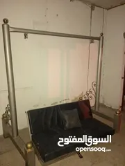  2 مراجيح بحالة الوكاله بسعر مغري