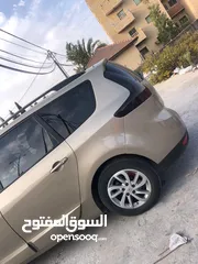  1 رينو جراند سينيك سولار 7 ركاب للبيع