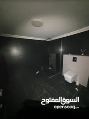  5 محلات و مخزن للايجار خلدا شارع المدينة الطبيه مقابل ليدرز سنتر