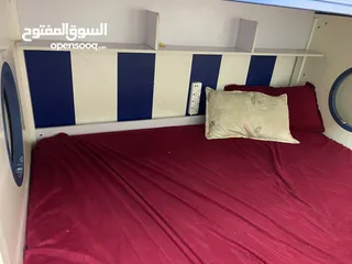  4 غرفه نوم طابقين 3 تخوت