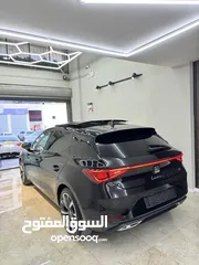  4 سيات ليون اف ار 2021 ولا غرام بويه مع فتحه سقف فل فل عداد قليل بسعر مميز جدا غير قابل للشكات نهائيا