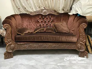  1 طقم كنب ملوكي بسعر حرررررررررق أقرا الوصف