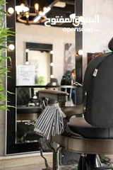  3 للبيع صالون حلاقه رجالي  ودخل جيد جدا  باركن مفتوح   For sale a men's barber shop with all its purpo