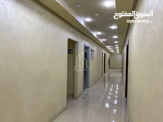  4 في موقع حيوي ومميز في مرج الحمام مجمع تجاري للبيع مكون من خمس طوابق بسعر مغري/ ref 9027
