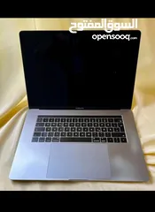  5 MacBook pro 2017 i7 15.4 inche