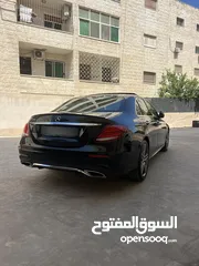  3 Mercedes-Benz E200(2017)