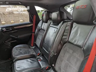  3 Porsche Cayenne GTS 2013