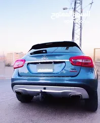  4 Mersedes-Benz Gla 250 4*4