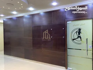  7 في موقع حيوي ومميز في مرج الحمام مجمع تجاري للبيع مكون من خمس طوابق بسعر مغري/ ref 9027