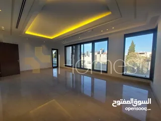 2 شقة للبيع في جبل عمان بمساحة بناء 225م