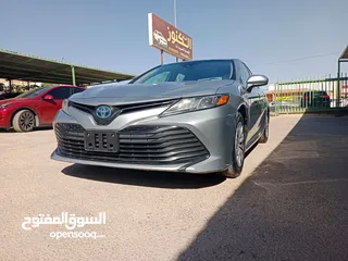  12 تويوتا كامري هايبرد ليثيوم امريكيه  موديل 2020 حره بحاله ممتازه وبسعر مغري للبيع