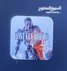  6 ........................بلايستيشن 5 مستعمل في حاله ممتازه للبيع مع ايدتين و 10 العاب سي دي و حساب