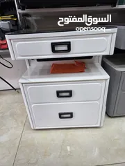  3 الكوميدينا الذكية مع الخزنة قطعة أثاث بتجمع بين الفخامةوالراحة والتكنولوجيا الحديثة ومناسبة لأي غرفة