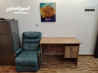  1 ستوديو طالب طب او دكتور