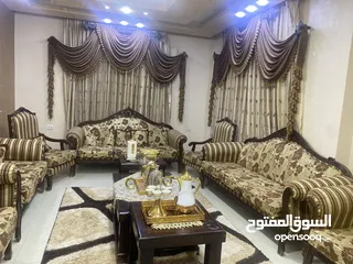  16 كنب ومطبخ للبيع مع برادي