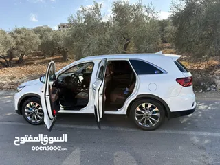  6 كيا سورينتو 2017 فل الفل 4/4 لون ابيض لؤلؤ داخيله لون عسلي
