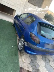  3 بيجو 206 موديل2001 جير عادي ماتور 1600 للبيع المستعجل