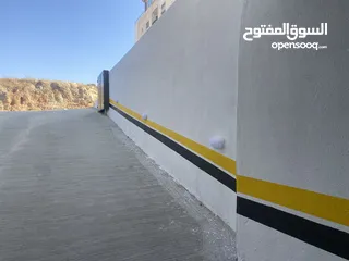  16 شقة مميزه وفاخره - الجبيهه- ام زويتينه-شارع الاردن - بالقرب من مدارس الرواد ومسجد سويلمين- اطلاله
