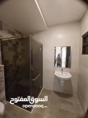  14 قرب الستي مول 200م ورف بناء 40م وتراس 100م